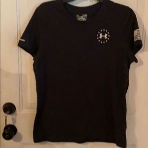Under Armor t shirt